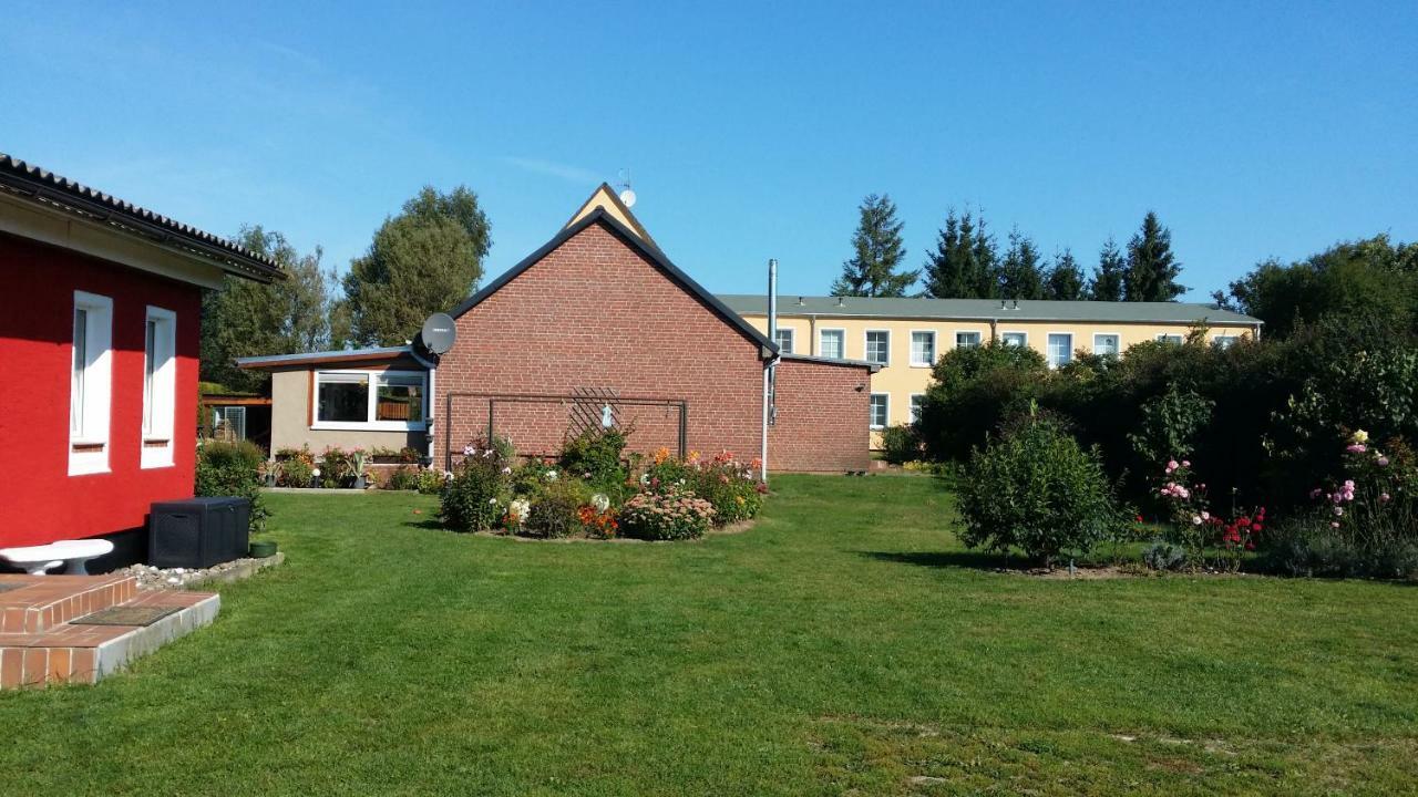 Ferienhaus Storchenweg Mahlzow Экстерьер фото